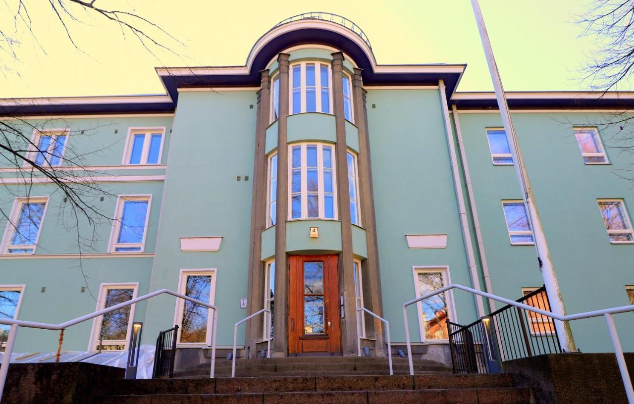 Forenom Serviced Apartments Helsinki Toeoeloe Exterior photo