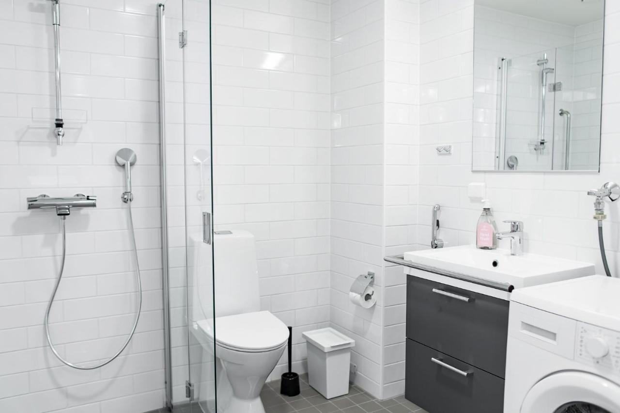 Forenom Serviced Apartments Helsinki Toeoeloe Exterior photo