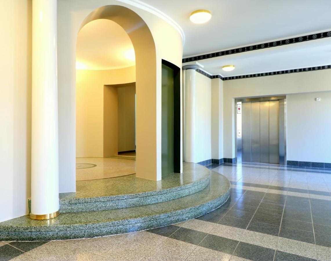 Forenom Serviced Apartments Helsinki Toeoeloe Exterior photo