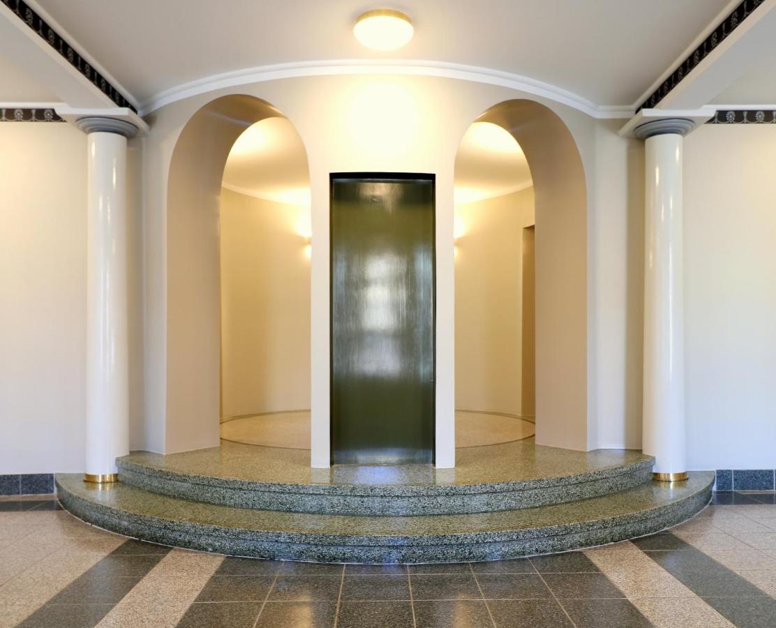 Forenom Serviced Apartments Helsinki Toeoeloe Exterior photo