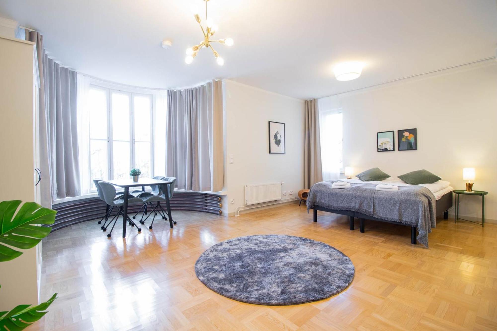 Forenom Serviced Apartments Helsinki Toeoeloe Exterior photo