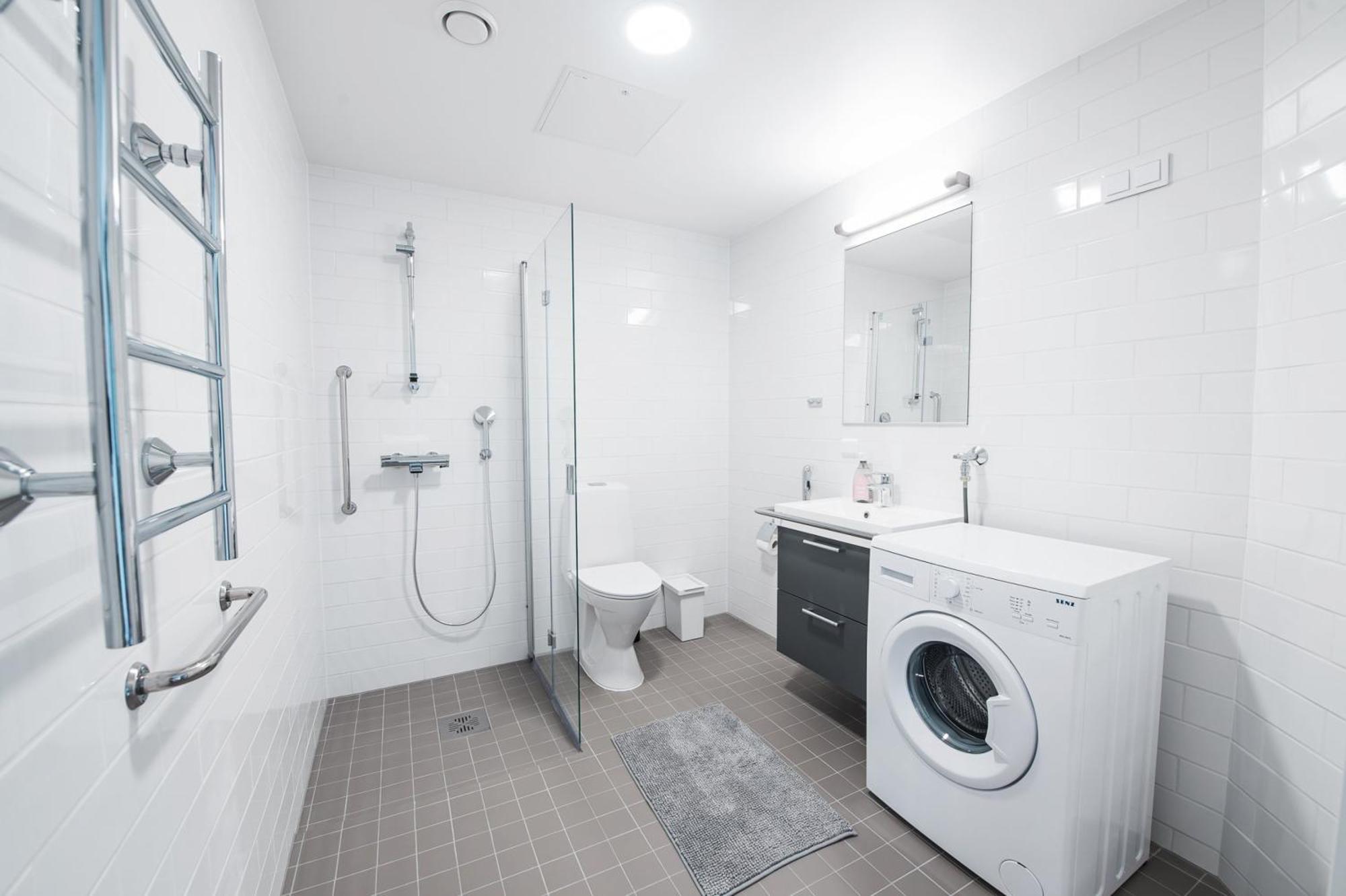 Forenom Serviced Apartments Helsinki Toeoeloe Exterior photo